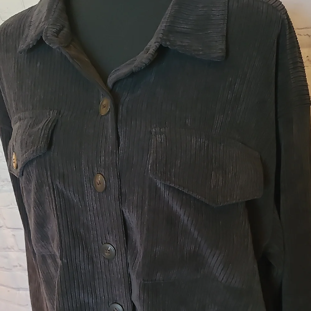 Women's Size Medium Black Corduroy Shacket Shirt